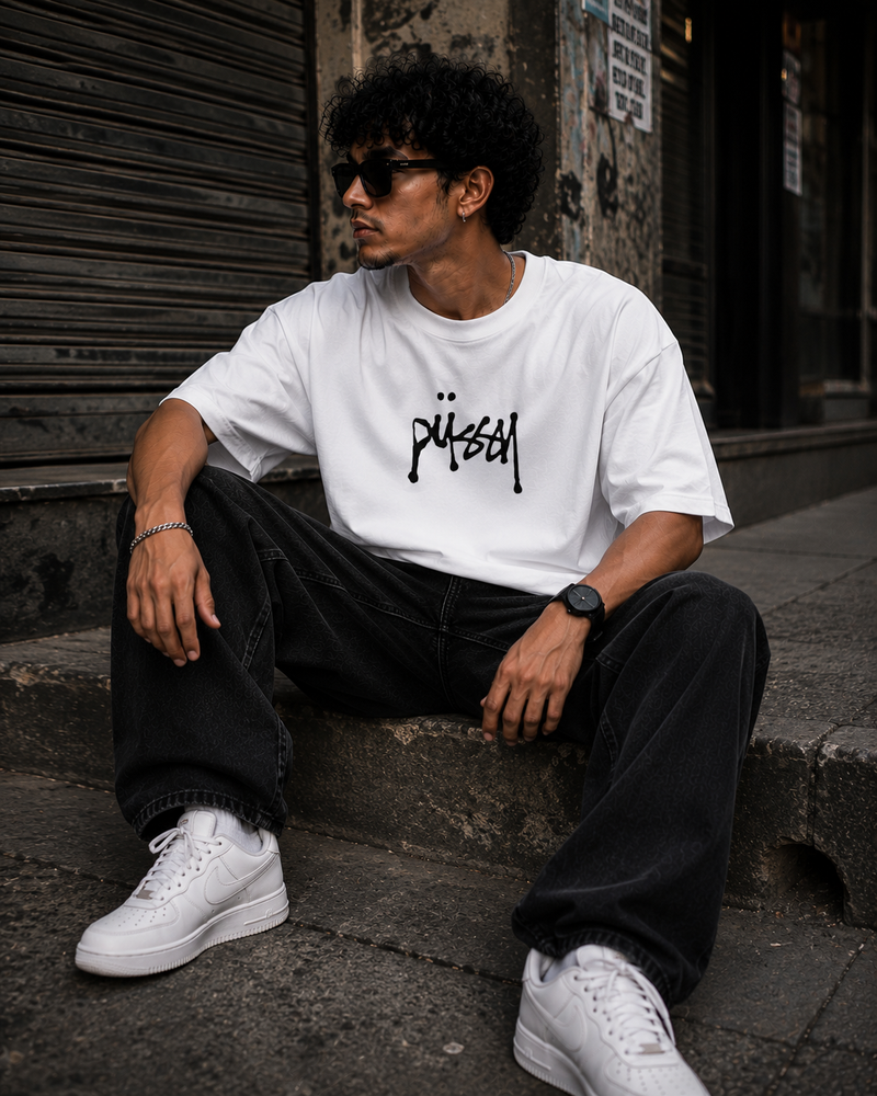 Stüssy Oversized Graphic T-Shirt