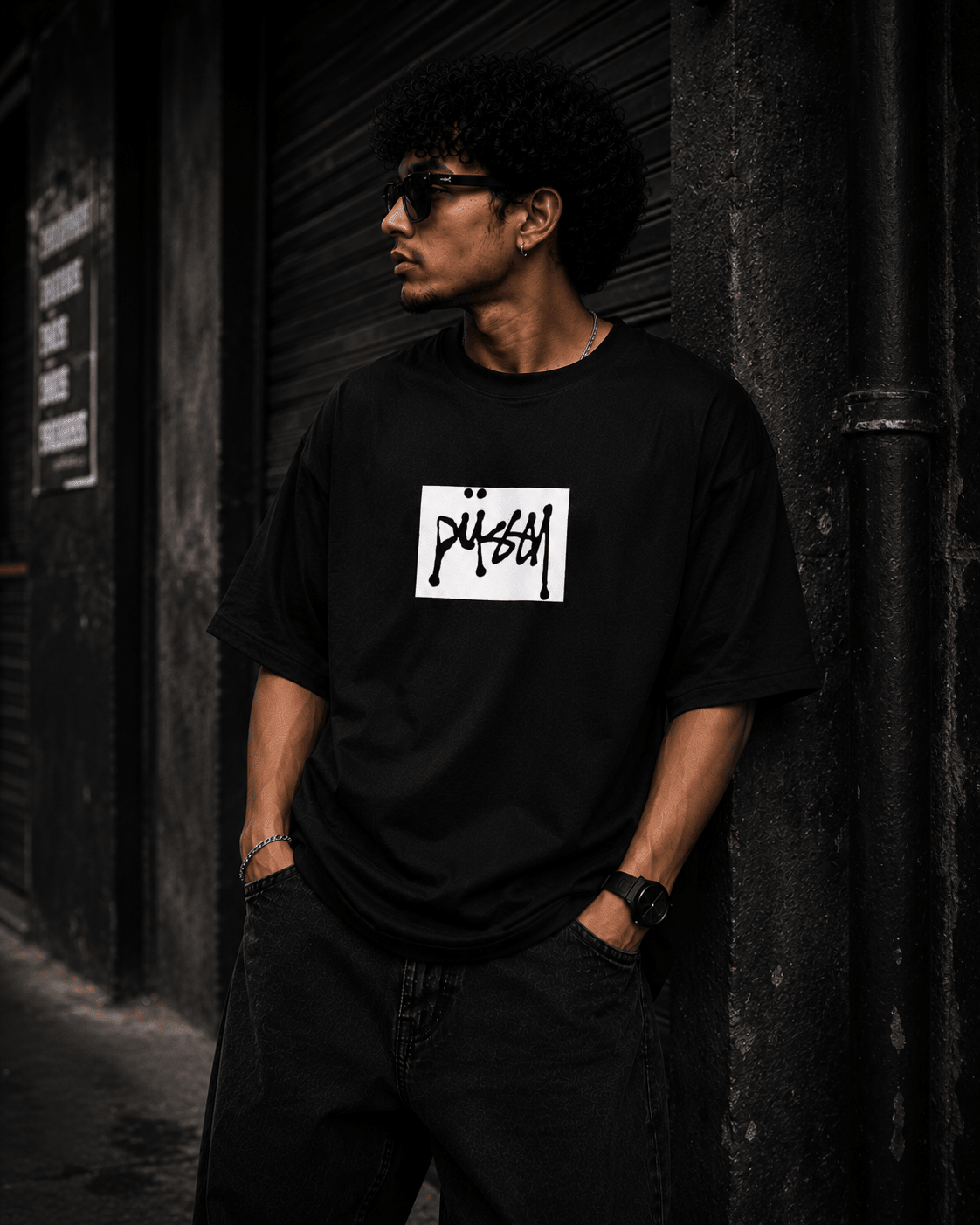 Stüssy Oversized Graphic T-Shirt - WhiteBlacks